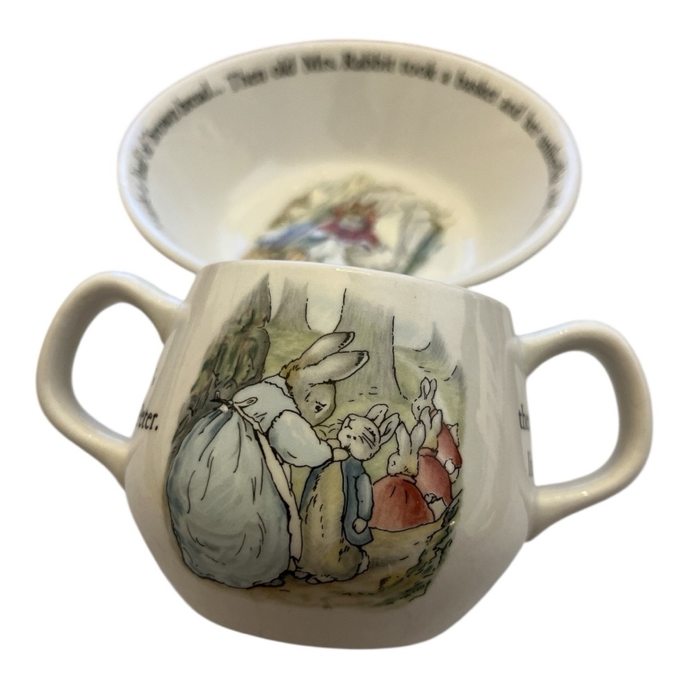 Wedgwood Peter Rabbit Baby Set - Picture 4 of 11